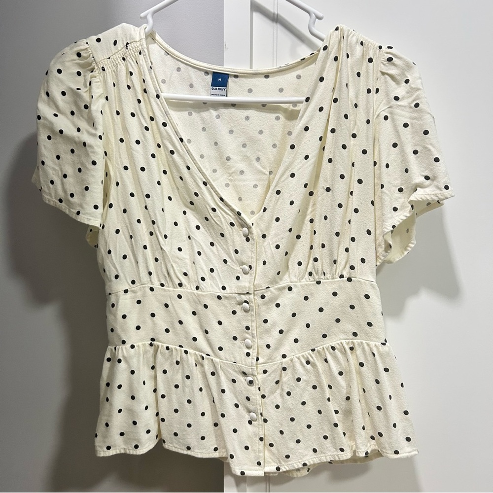 Old Navy Cream Flutter Sleeve Peplum Blouse